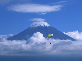Mountain kite flying sky clouds 2 - a kite free wallpaper