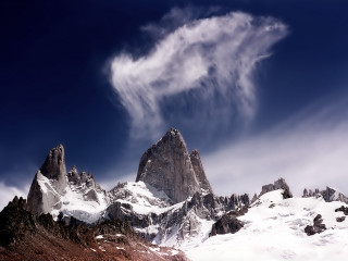 Mountain range cloud sky snow 2 - a cloud in the sky above free wallpaper