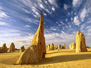 Desert landscape rocks sky clouds 5 - a desert landscape free wallpaper for desktop