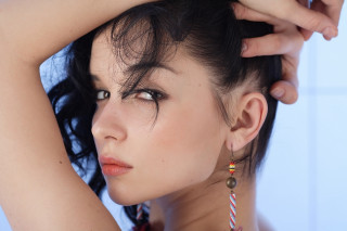 Woman earrings necklace headshot fashion - a pair of earrings free wallpaper