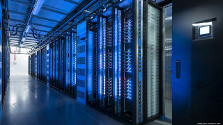 Servers blue lighting room - les automatiste free wallpaper