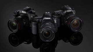 Cameras group table reflection black - canon eos r 3 free wallpaper