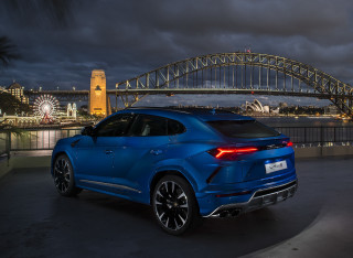 Blue suv bridge night city - synchromism free wallpaper for desktop