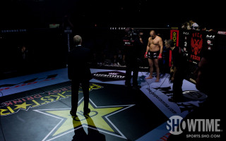 Man standing ring star floor - dimitre manassiev mehandjiysky free wallpaper