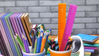 Cup filled with pencils markers - art station free wallpaper