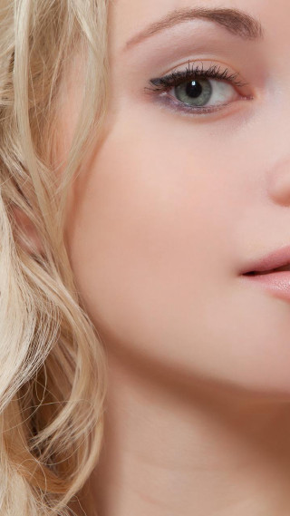 Woman ring necklace jewelry accessories - realistic free wallpaper for mobile