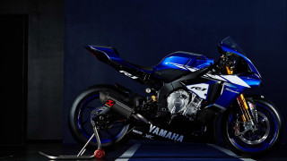 Blue motorcycle dark room black 3 - a blue motorcycle free wallpaper