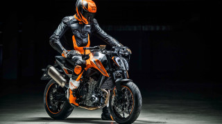 Man leather outfit motorcycle dark - vfx free wallpaper