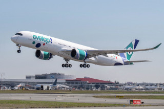 Jetliner flying blue sky runway 2 - turnaround free wallpaper for desktop