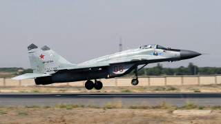 Fighterjet takeoff airport fence sky - an airport runway free wallpaper