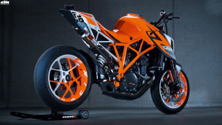 Motorcycle orange white black white - de stijl free wallpaper